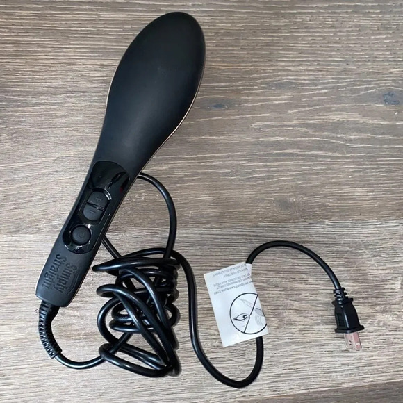 Simply Straight Ceramic Hair straightening brush - Picture 2 of 2